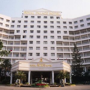 Royal Palace Hotel